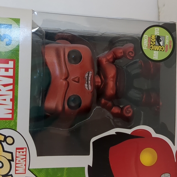 NIB Funko Pop 31 Marvel Hulk, red metallic - Picture 2 of 3
